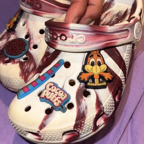 Crocs Cocoa Puffs Classic Clog 🤎  SOLD - Picture 2 of 3